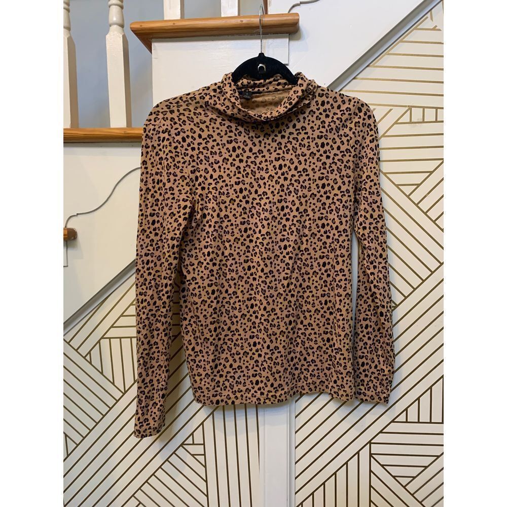 J. Crew Turtle Neck Long Sleeve Cheetah Shirt Women Size Small